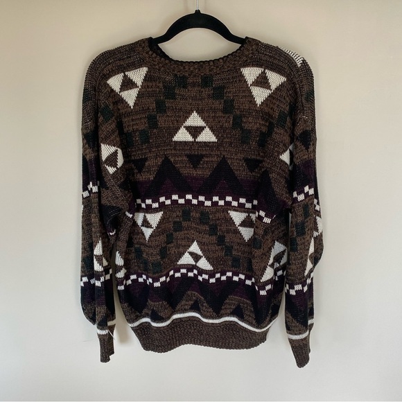 Geometric Pattern Crewneck Sweater - Brown and White - Picture 2 of 8